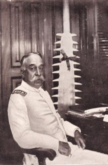 COMO Dewey in Flag Cabin OLYMPIA