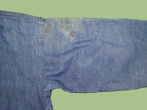 Shoulder seam detail